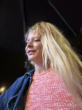 AnastasiaAniess Adlı Modelin Canlı XXX Sohbeti