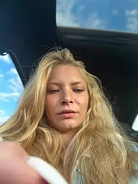 Chat +18 de AnastasiaAniess ao vivo