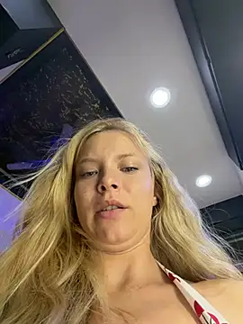 AnastasiaAniess' Live XXX Chat
