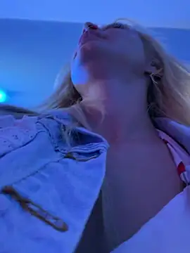 دردشة AnastasiaAniess الجنسية المباشرة
