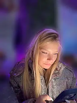 AnastasiaAniess Adlı Modelin Canlı XXX Sohbeti