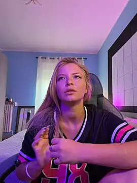AnastasiaAniess XXX чат на живо