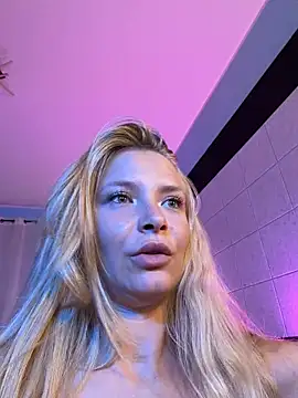 Show de AnastasiaAniess na webcam