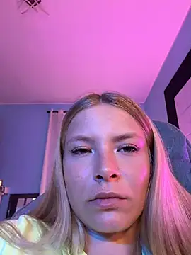AnastasiaAniess' Webcam Show