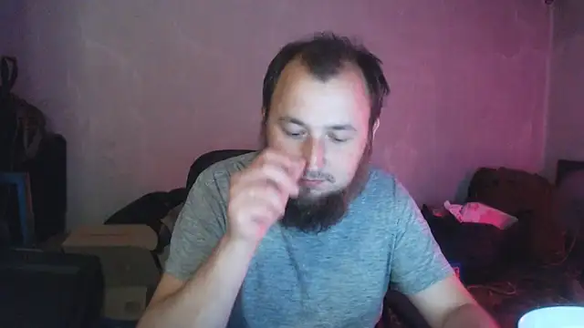 BIG-COCK-OMG élő XXX-chatje