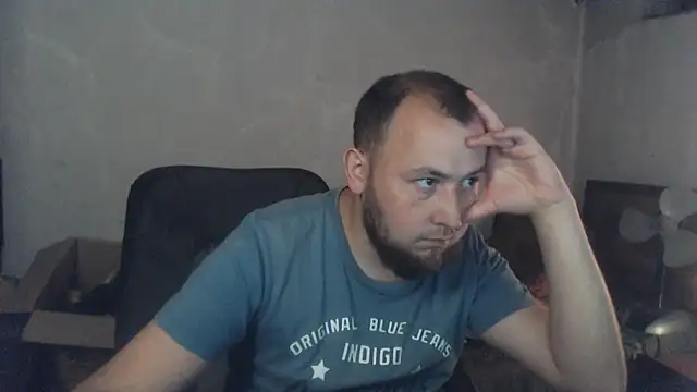 Pokazy przed kamerką – BIG-COCK-OMG