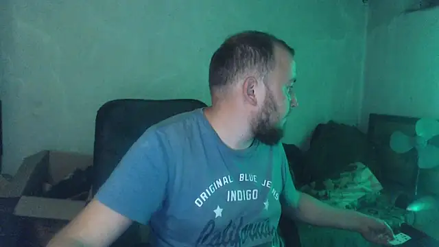 Pokazy przed kamerką – BIG-COCK-OMG