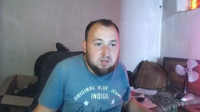 Show modela BIG-COCK-OMG na web-kameri