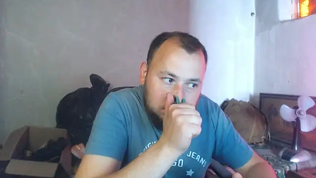 Show modela BIG-COCK-OMG na web-kameri