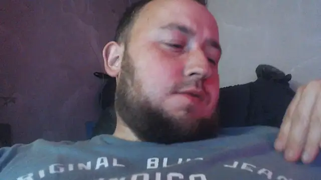 Show modela BIG-COCK-OMG na web-kameri