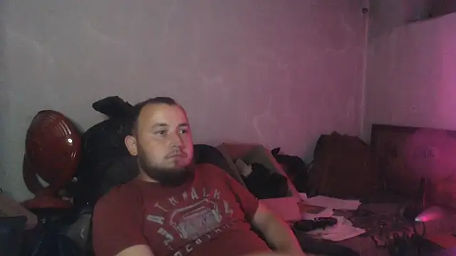 Show modela BIG-COCK-OMG na web-kameri