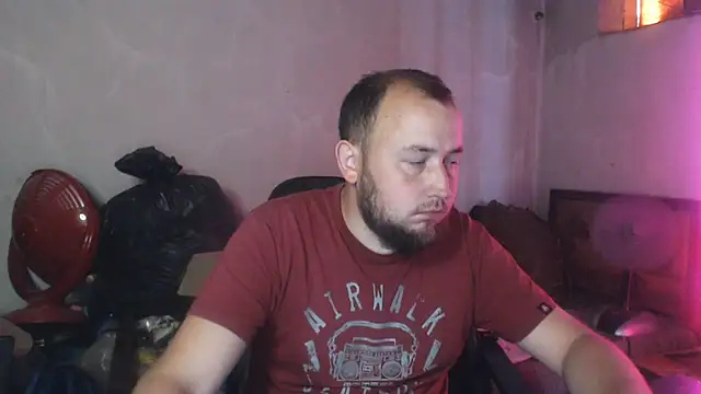 Show modela BIG-COCK-OMG na web-kameri