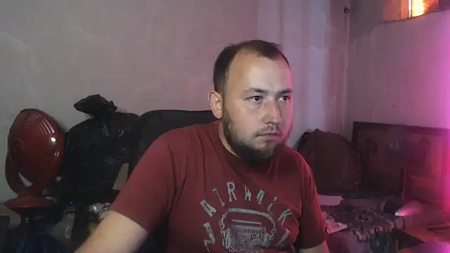 Webkamerová show BIG-COCK-OMG