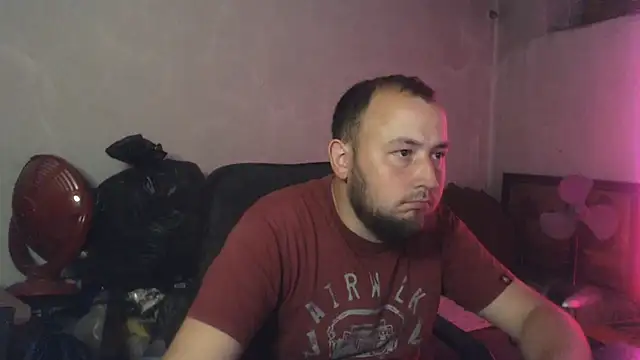 Show modela BIG-COCK-OMG na web-kameri