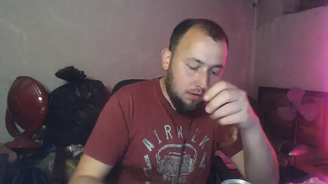 Show modela BIG-COCK-OMG na web-kameri