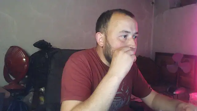 Show modela BIG-COCK-OMG na web-kameri