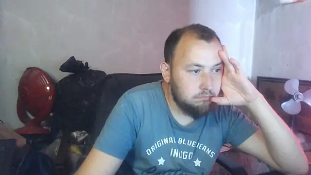 Webkamerová show BIG-COCK-OMG