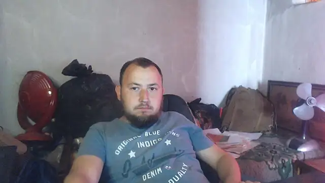 BIG-COCK-OMGn Webbikameraesitys