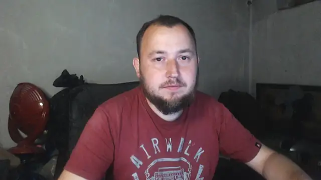 Webkamerová show BIG-COCK-OMG
