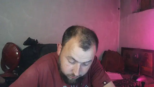 Webkamerová show BIG-COCK-OMG
