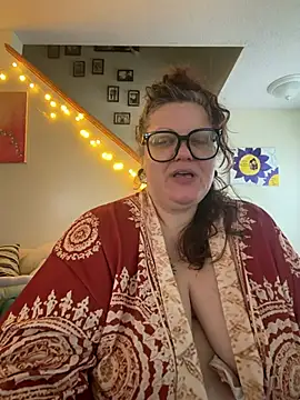 ticklesquirt Chat XXX in diretta