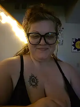 Онлайн чат XXX ticklesquirt