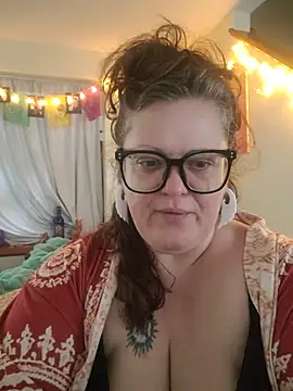 ticklesquirt's Webcam Show