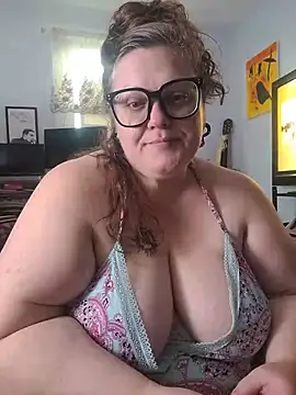 ticklesquirtn Live XXX chat