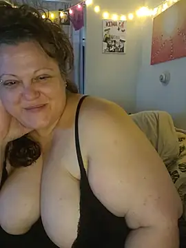 ticklesquirt XXX чат на живо