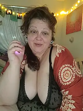 Chat +18 de ticklesquirt ao vivo