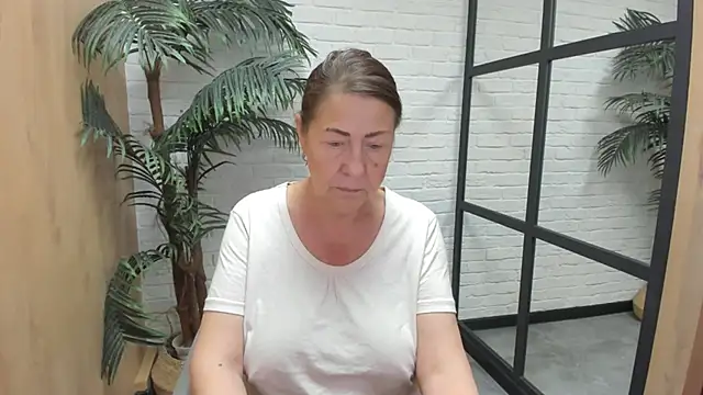 LindaPassionate's Live XXX Chat