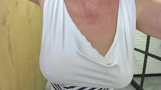 LindaPassionate XXX чат на живо