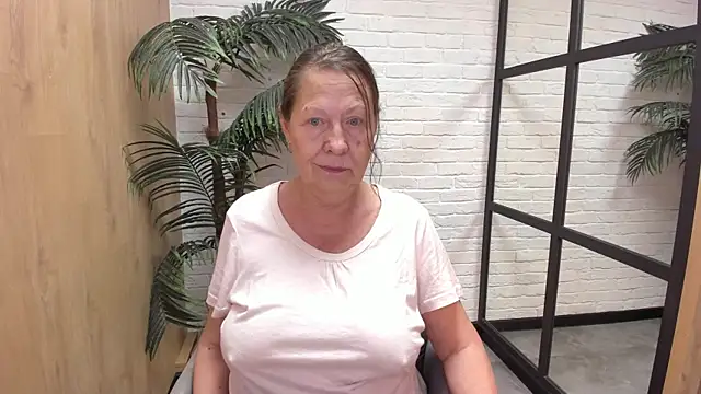 LindaPassionate Chat XXX live