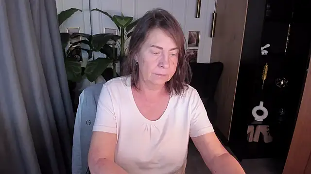 LindaPassionate Chat XXX in diretta