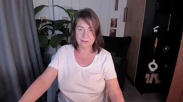 LindaPassionate – Naživo XXX chat