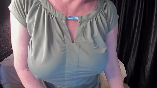 LindaPassionate Live XXX-Chat