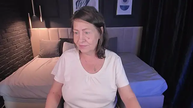 LindaPassionate's Live XXX Chat