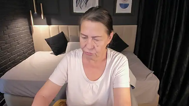 LindaPassionate Chat XXX in diretta