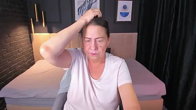 LindaPassionate Chat XXX in diretta