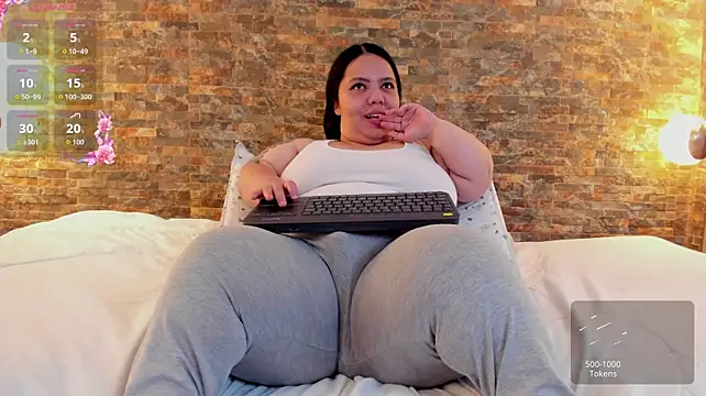 Chat XXX en directo de adenile5