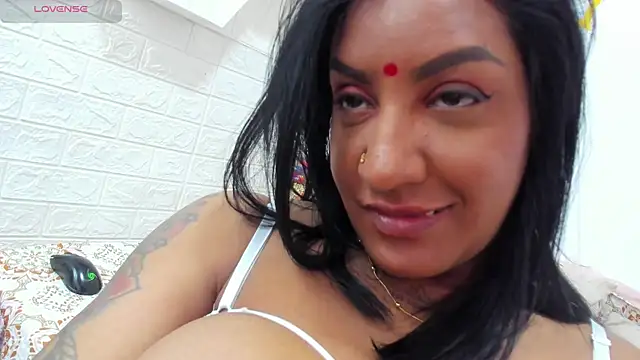 Czat XXX na żywo – LadyNahir