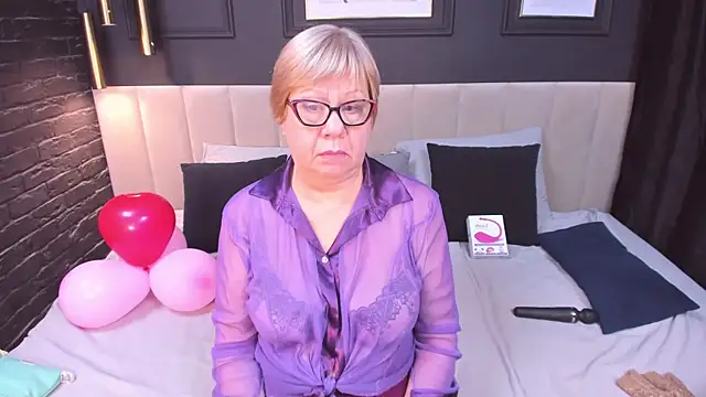 JillMild's Live Chat Room