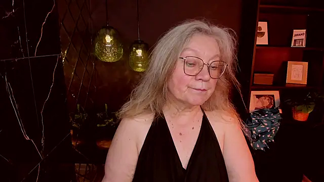 Show modela NataliMellow na web-kameri