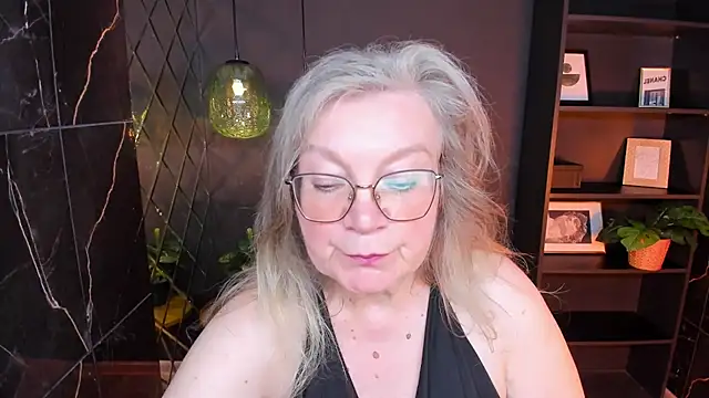 NataliMellow's Live XXX Chat