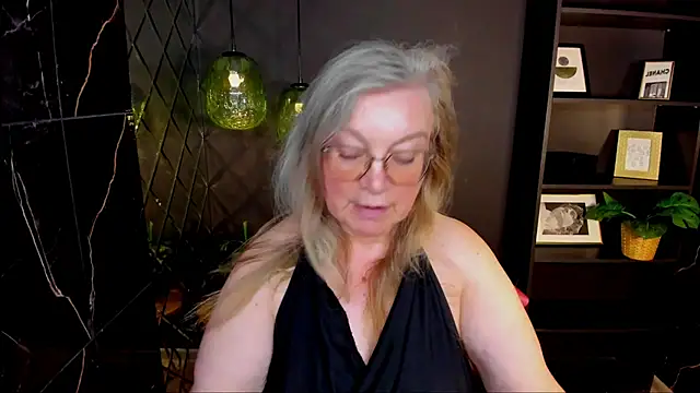 NataliMellow élő XXX-chatje
