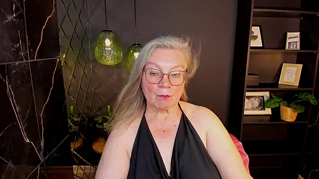 Chat +18 de NataliMellow ao vivo