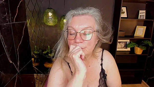 Chat +18 de NataliMellow ao vivo
