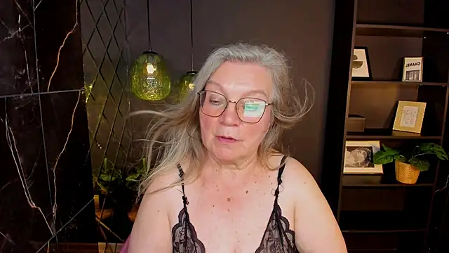 NataliMellow Webcam Show