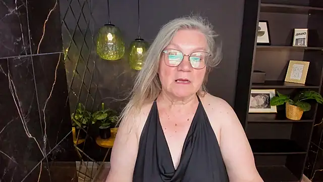 NataliMellow – Kamerová šou