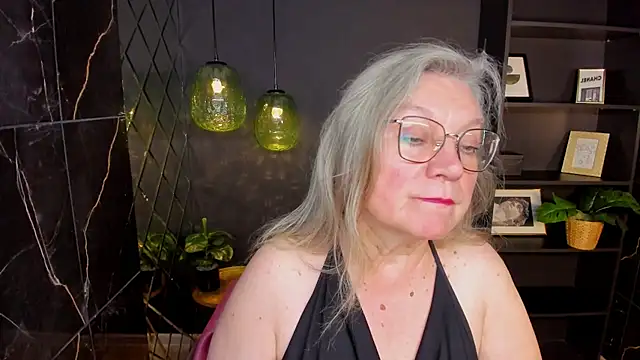 NataliMellow's Webcam Show